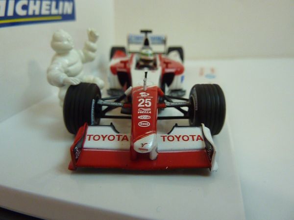 ●Minichamps1/43F1'02トヨタTF102A.マクニッシュMichelin箱SN8_画像8