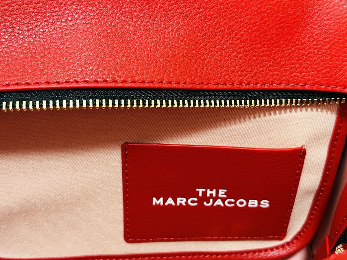 新作 MARC JACOBS マークジェイコブス レザー ミニ トートバッグ ショルダーバッグ レッド 赤 THE LEATHER MINI TOTE BAG TRUE RED