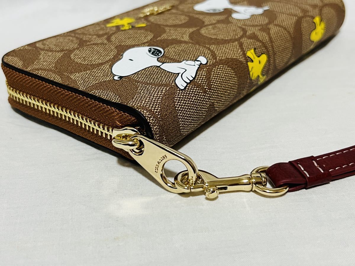 新品2022新作 COACH コーチ×スヌーピー コラボ ウッドストック 長財布