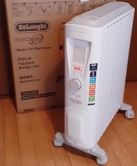 デロンギ(DeLonghi) 新品 オイルヒーター 10~13畳用 ベルカルド ピュアホワイト+シルクグレー RHJ75V0915-GY 未使用品_画像1