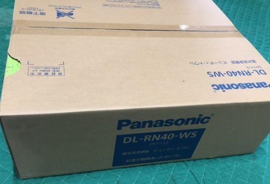 パナソニック 新品 ビューティ・トワレ 温水洗浄便座 DL-RN40-WS ホワイト 未使用品 Panasonic ウォシュレット