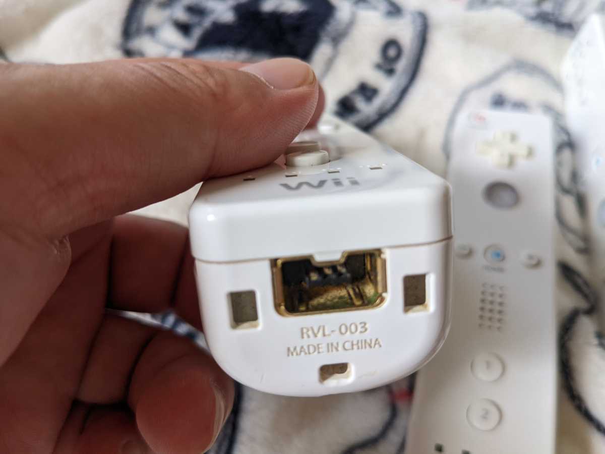 送料無料 任天堂 Wiiリモコン 2個セット Nintendo シロ 送料無料 任天堂 Wiiリモコン 2個セット Nintendo シロ