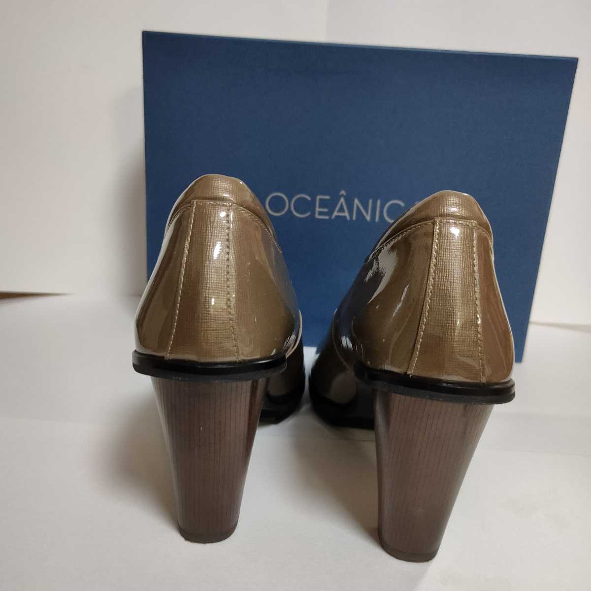 新品同様 オセアニカ OCEANICA 日本製 本革エナメル パンプス24cm ブラウン