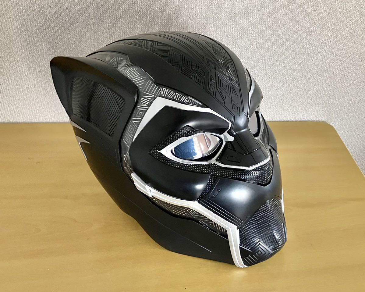 光る!☆ ブラックパンサー 1リアル スケール レプリカ レジェンド