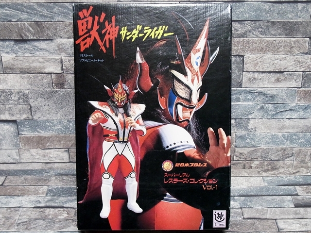 ヤフオク! - 未使用 獣神サンダーライガー 1/6 ソフトビニールキット...