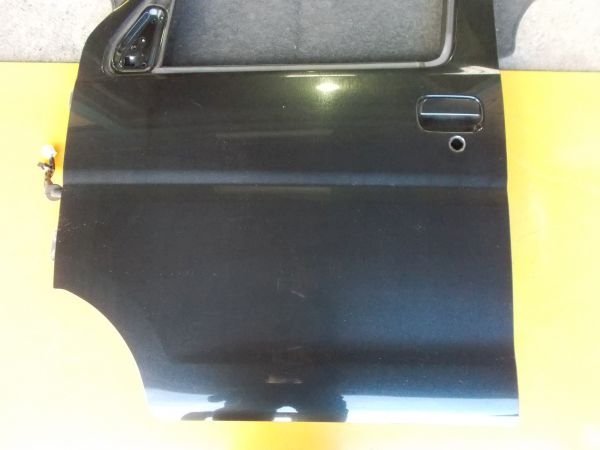 ダイハツ アトレーワゴン カスタムターボ RS リミテッド S321G - 助手席ドア　ASSY　（フロント・Ｌ・左）　黒　ブラック - 501-058-F_画像2