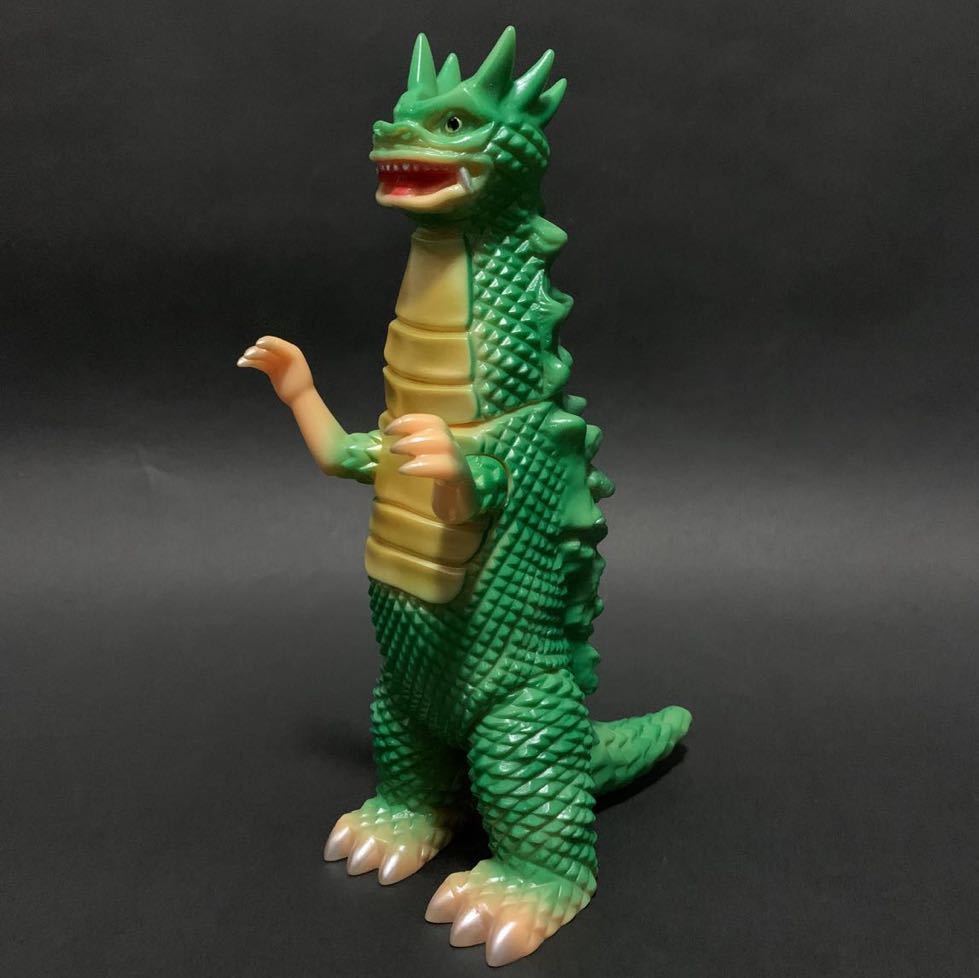 ヤフオク! - M1号 ベムラー ソフビ 限定 マルサン ブルマァク マー...