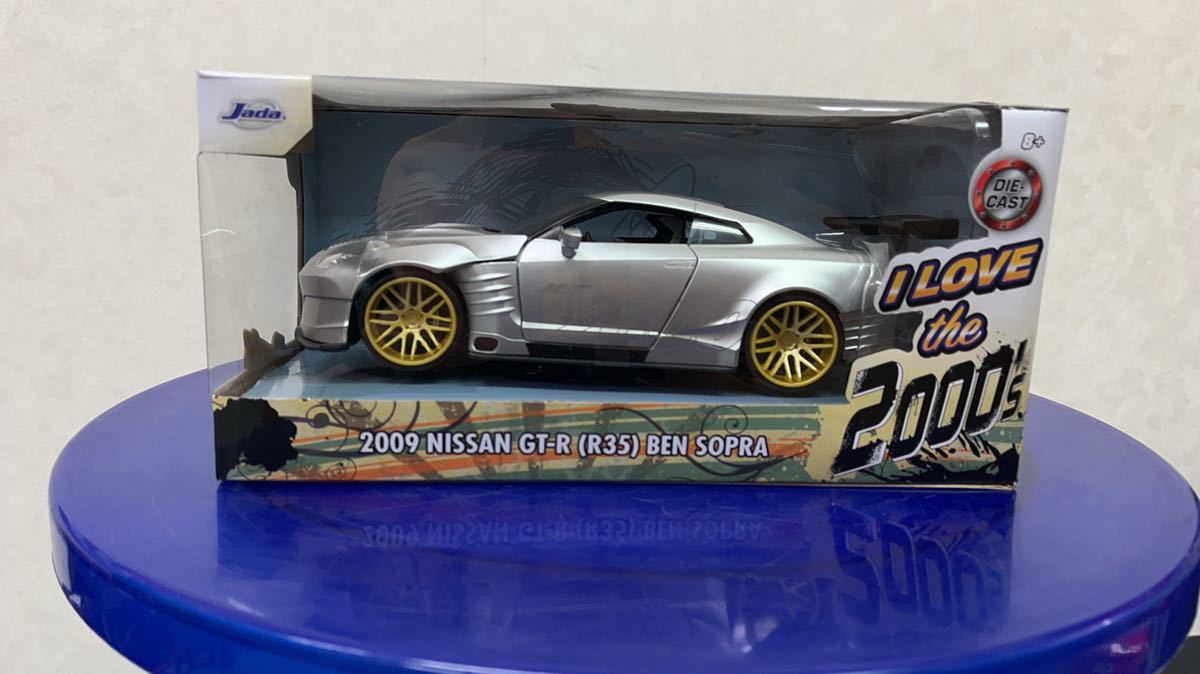 新品 1/24 Jada toys I LOVE THE シリーズ　09'Nissan GR-R R35 w25×H 11×D13_画像1