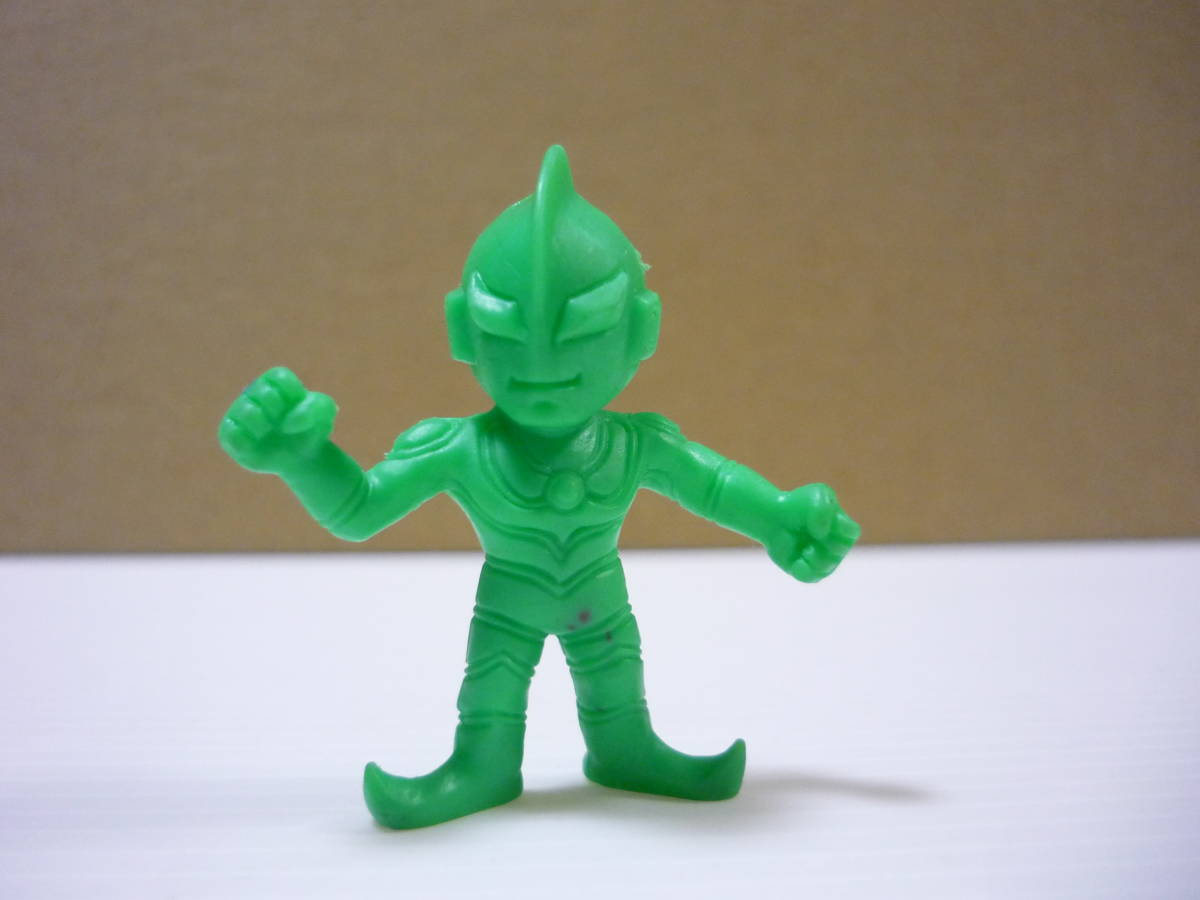 人形 闘士 ウルトラマンJ ニセウルトラマン 緑色 ウルトラマン 人形 闘士 ウルトラマンJ ニセウルトラマン 緑色 ウルトラマン