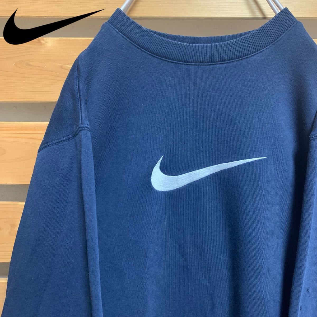 NIKE ナイキ スウェット トレーナー 紺色 ネイビー センターロゴ NIKE ナイキ スウェット トレーナー 紺色 ネイビー センターロゴ