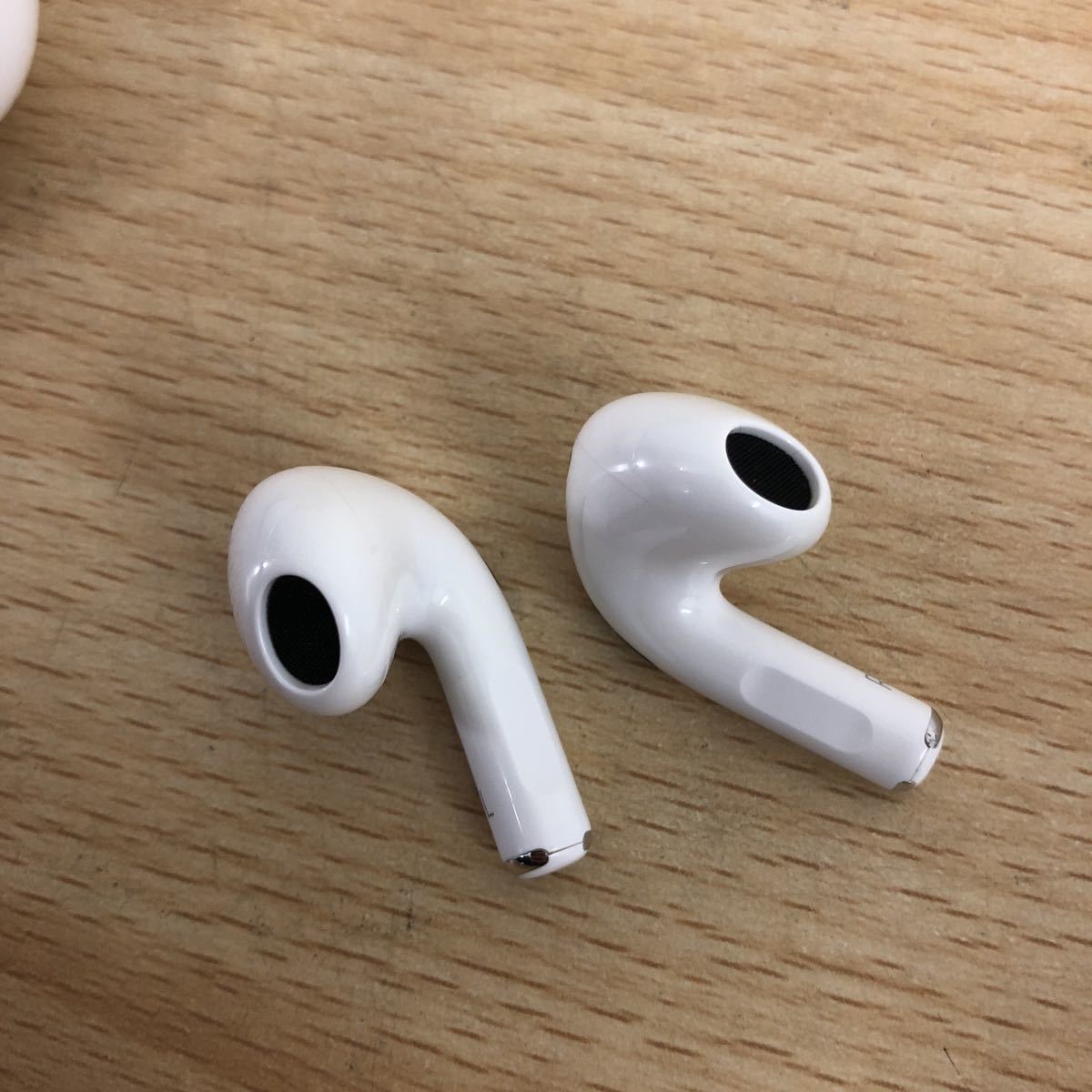 1円〜 美品 Apple AirPods 第3世代 MME73J/A エアーポッズ ワイヤレス