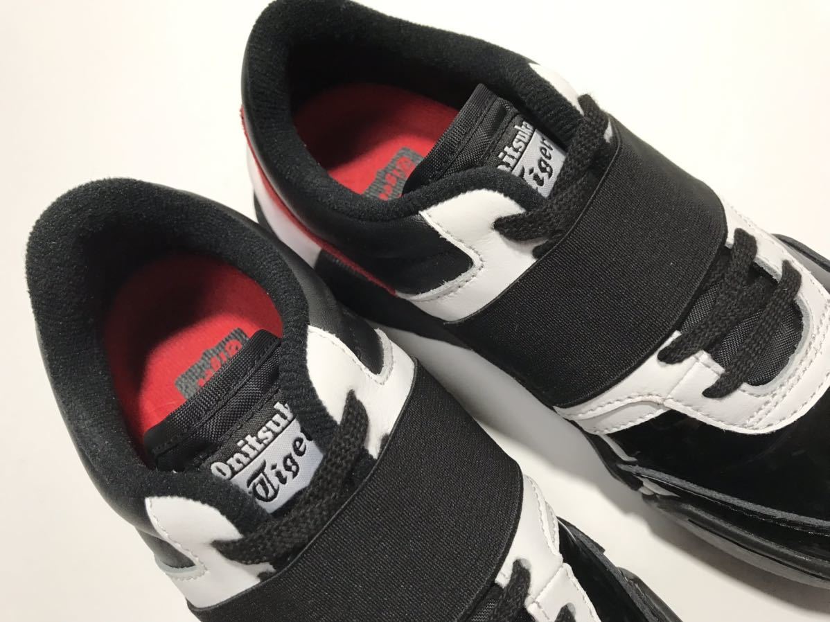 NEW限定品】 白 x 赤 x 黒 トレーナー ディー RED CLASSIC BLACK D