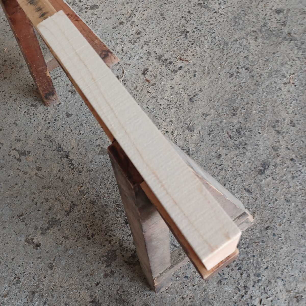 角材-570【40×14.6×4.5cm】 国産ひのき　角材　彫刻用　一枚板 桧 檜 DIY
