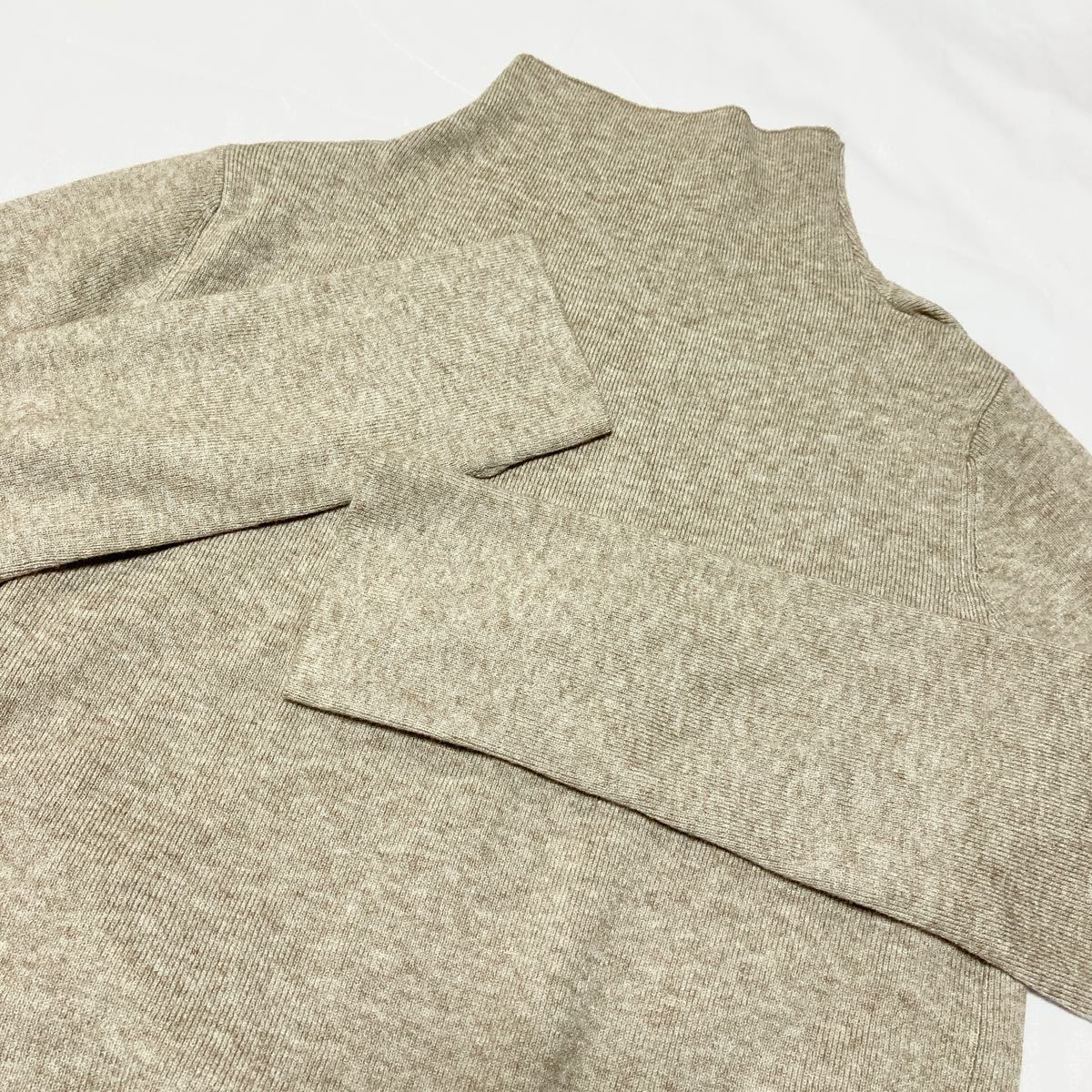 L サイズ 新品 しまむら chico さん コラボ ユビアナ付き ハイネック ニット ベージュ Arc reve 指穴|PayPayフリマ フーズフーチコ 指穴 ギャザー シアー トップス