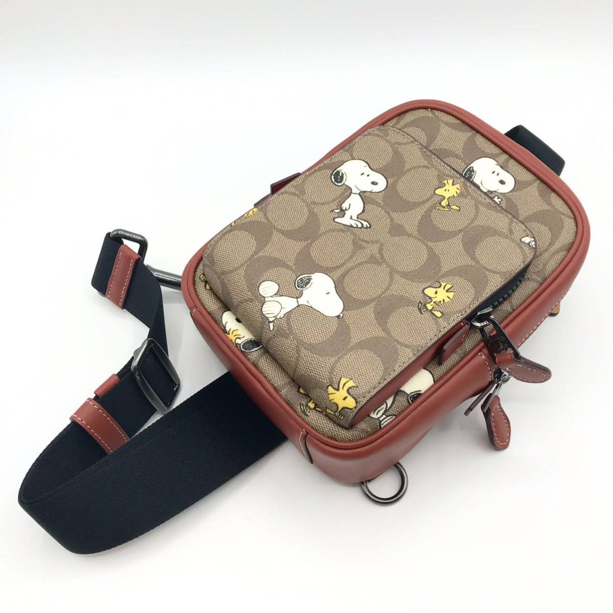 COACH ボディバッグ ☆大人気☆ トラック パック 14・シグネチャー