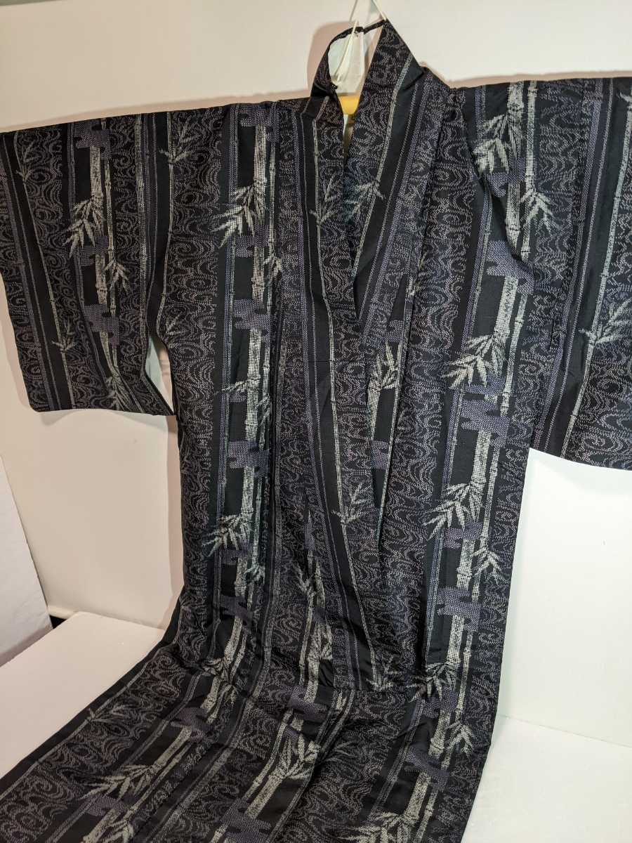 美品 紬 大島紬 縞 幾何学 袷 正絹 和服 着物 きもの 呉服