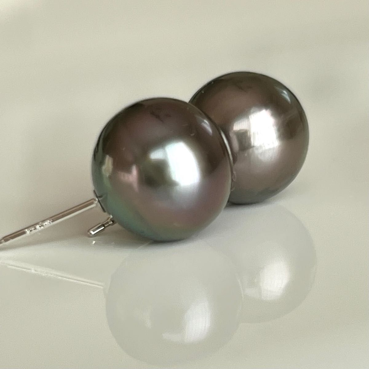 新品 K14WG. タヒチ パール 黒蝶真珠. ピアス 10.0mm-