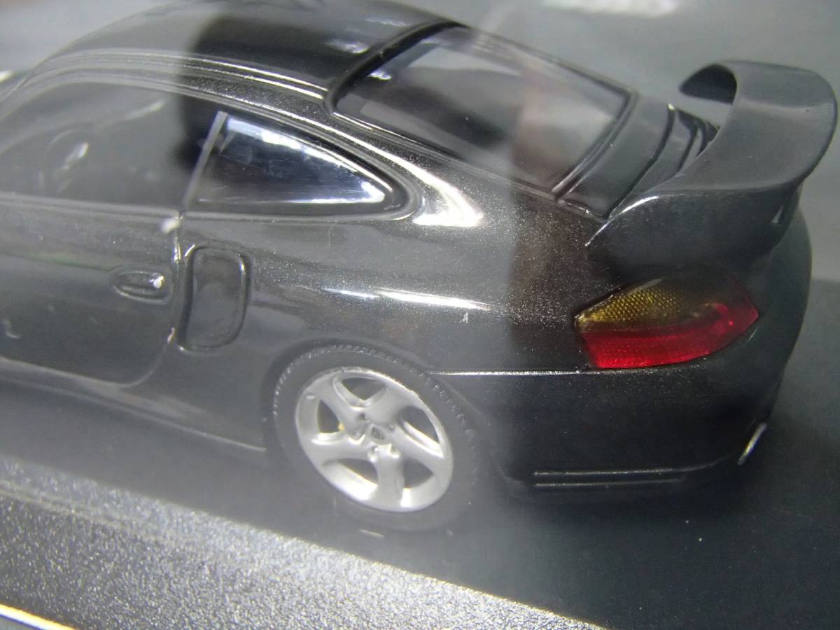 ミニチャンプス 1/43　 ポルシェ 911 GT2　2000　ブラックメタリック（430060124）_画像7