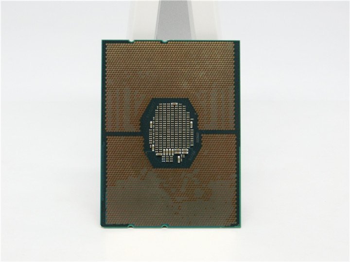 中古　Intel Xeon PLATINUM　8275CL SRFA9 3.0GHZ 　動作品　　送料無料_画像2