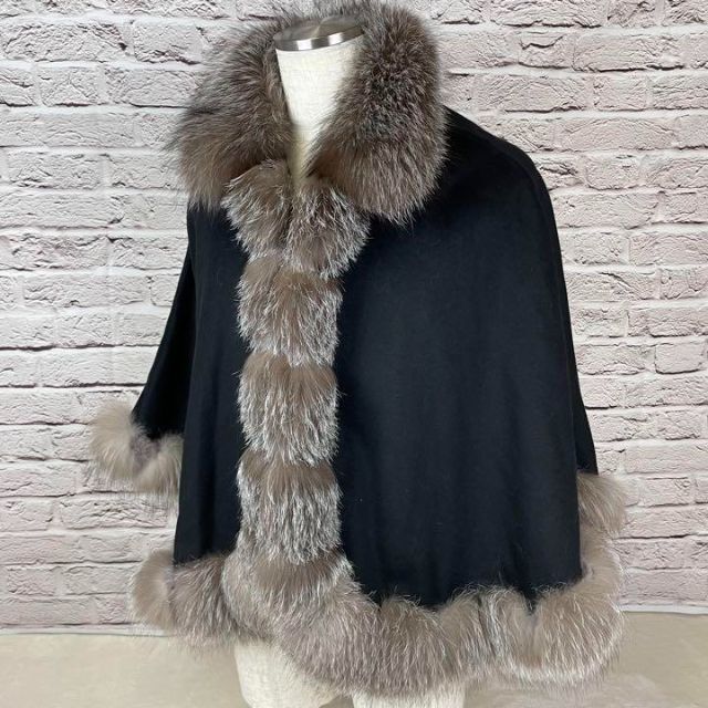 SAGA FURS サガファー ポンチョ カシミア100 ブルーフロストラビット-