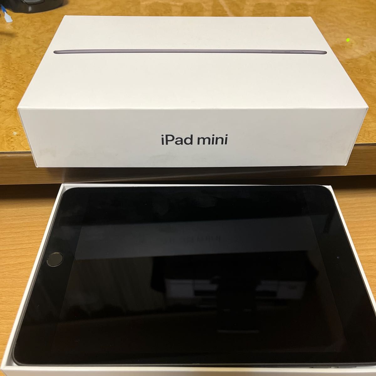 送料込 訳あり iPad 128GB mini5 64GB wifiモデル 管理番号:0680 iPad