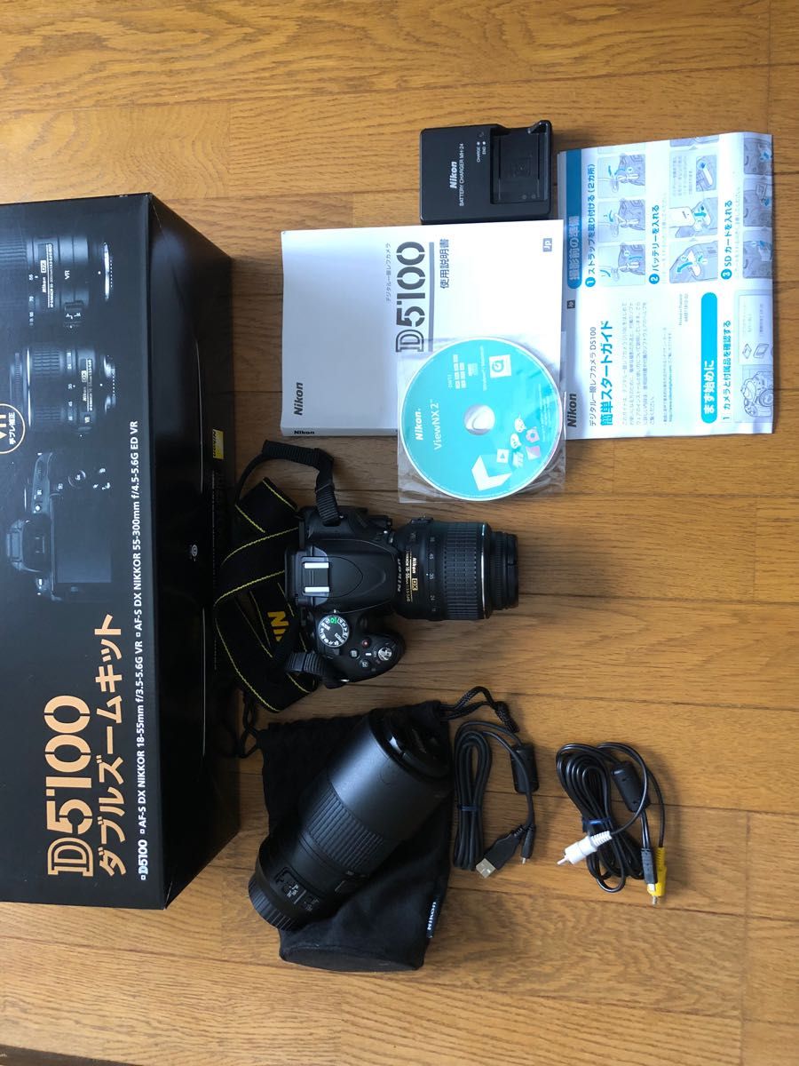 Nikon D5100 ダブルズームキット キャリーバック付き カメラ デジタル