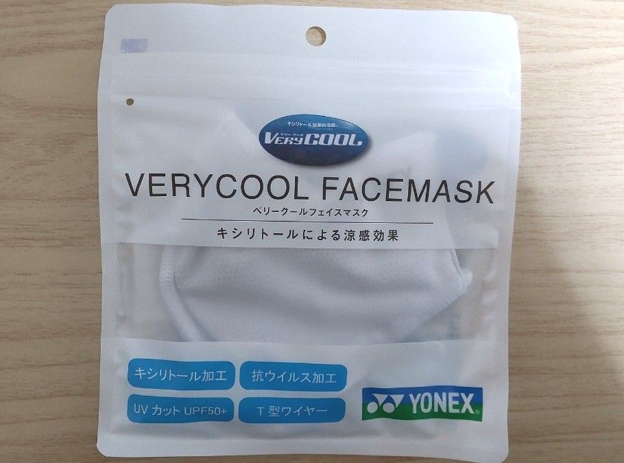 新品未使用 ヨネックス YONEX ベリークール フェイスマスク AC486 ホワイト 男女兼用Mサイズ