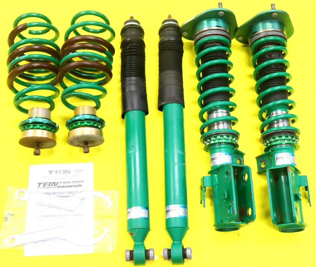 当店在庫してます! トヨタ プリウス ZVW30 ZVW35 TEIN STREET 車高調