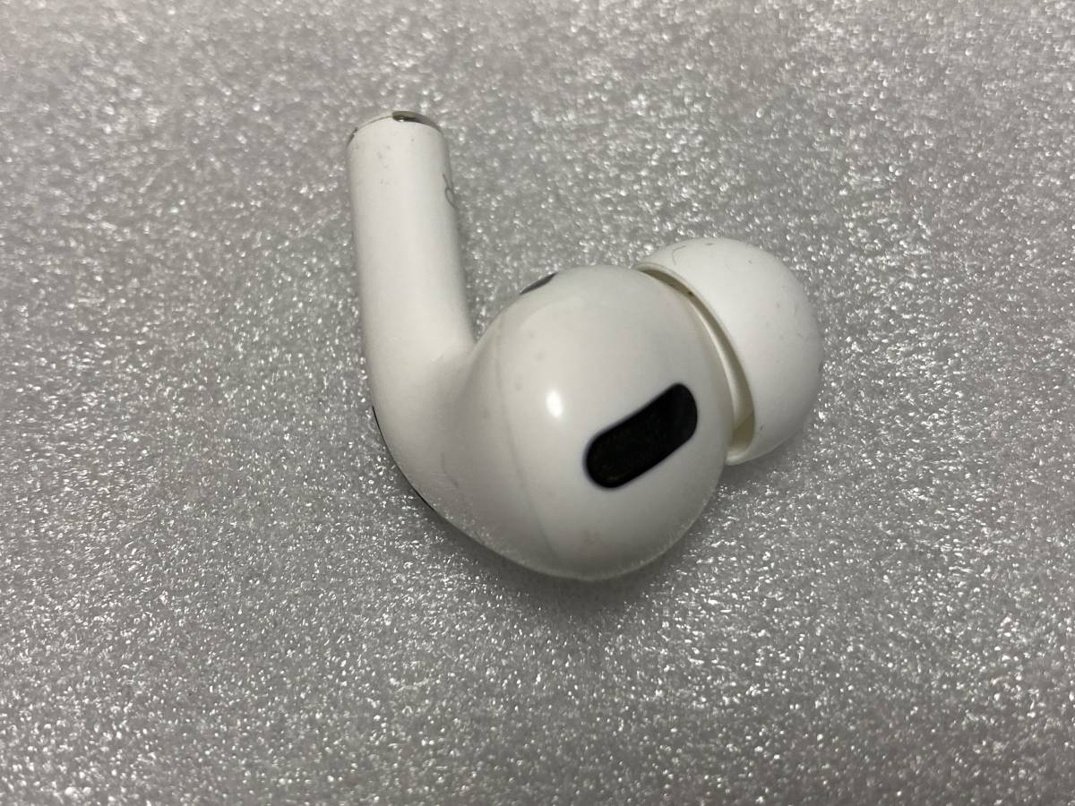 オーディオ機器 イヤフォン Apple AirPods Pro充電ケースとイヤホン右耳のみ(R) ジャンク品