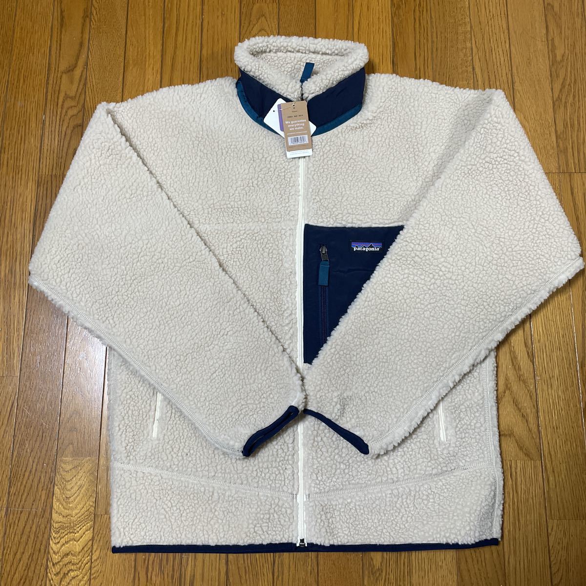 送料無料☆新品未使用】 パタゴニア patagonia RETRO X [M