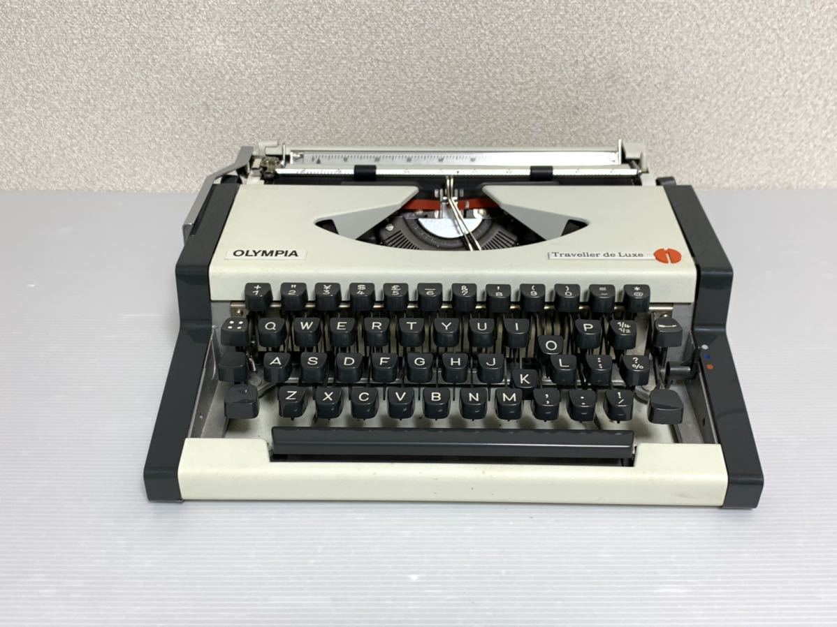 OLYMPIA Portable Typewriter Traveller/オリンピア タイプライター トラベラー（S.デラックス）/専用ケース、説明書付きの画像1