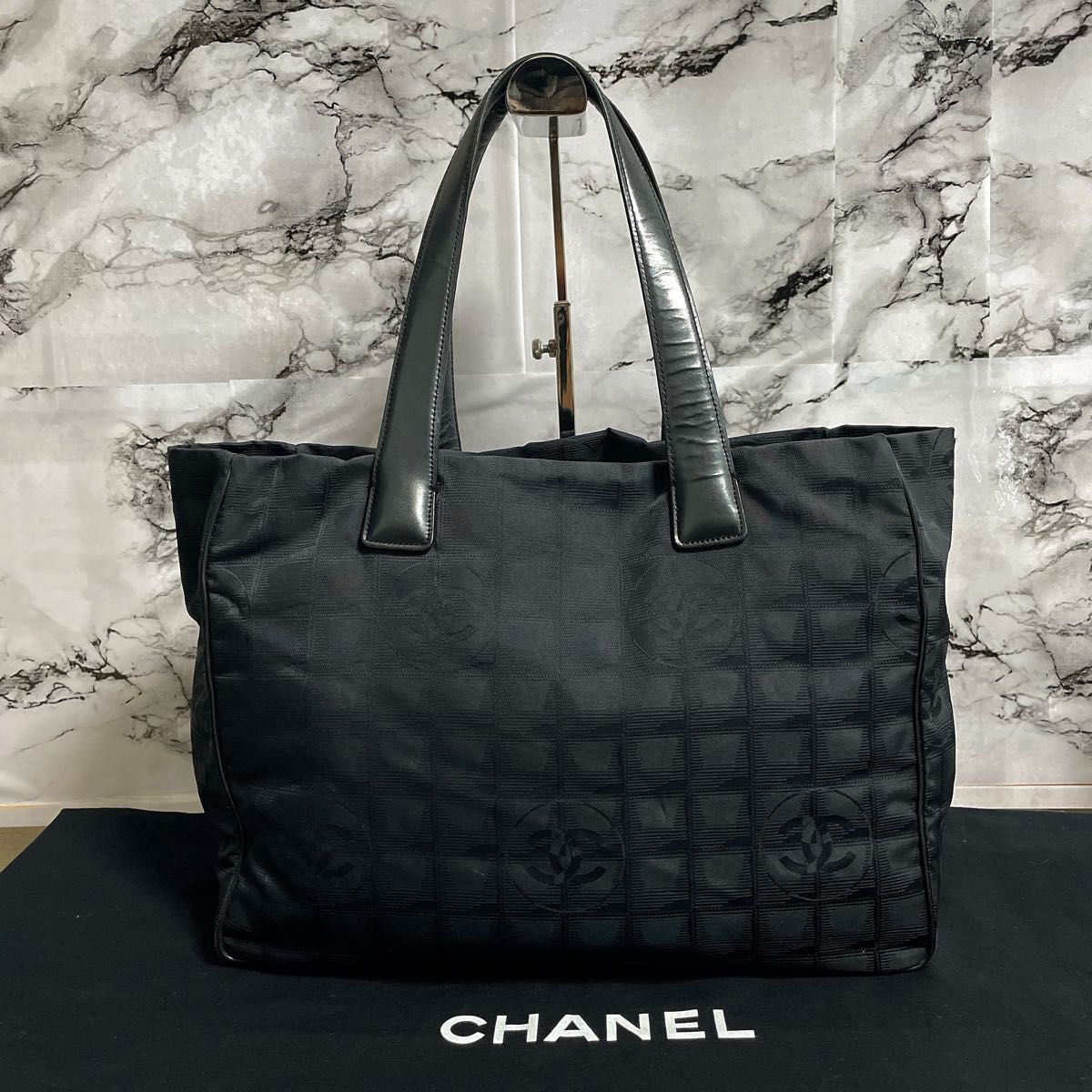 CHANEL シャネル ニュートラベルMM ショルダー トート バッグ ブラック