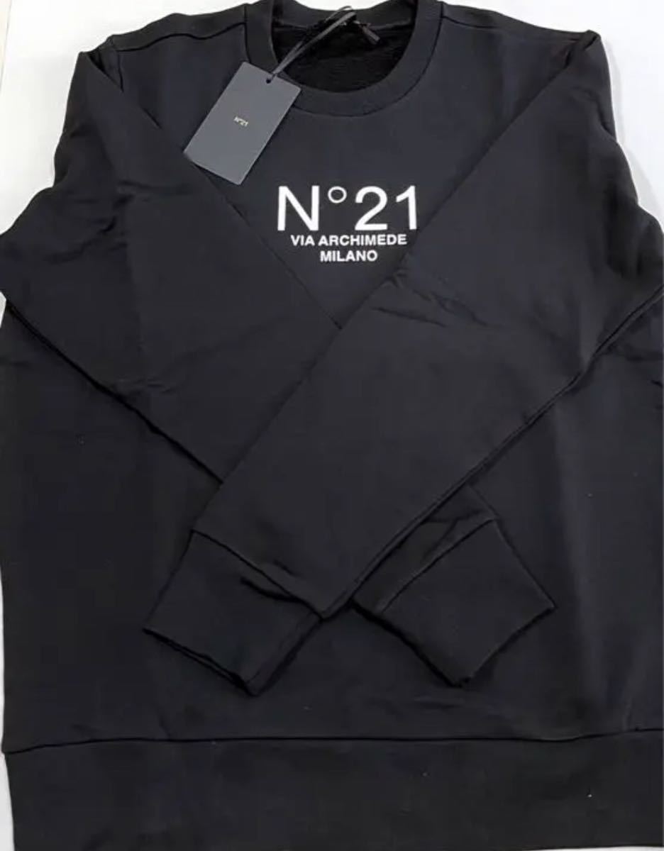 新品 n21 ヌメロヴェントゥーノ スウェット 黒 トレーナー 長袖 ロゴ