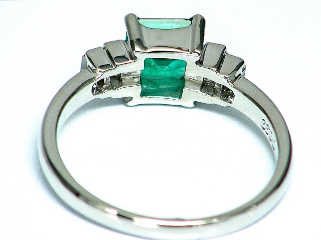 [ gem shop head office ]0.75ct good quality natural emerald diamond 0.22ct PT900 ring ( gem judgement document attaching )