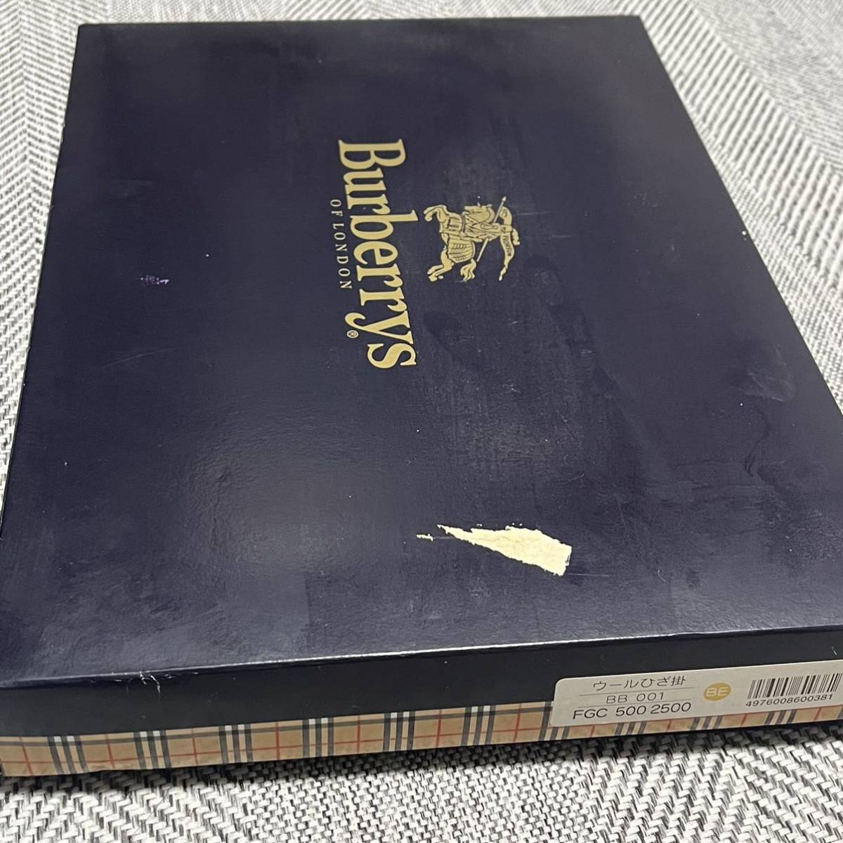 美品　新品　箱付き　Burberrys BURBERRY バーバリー　キャメル　ノバチェック ウール100% ひざ掛け 西川産業 65×120cm_画像8