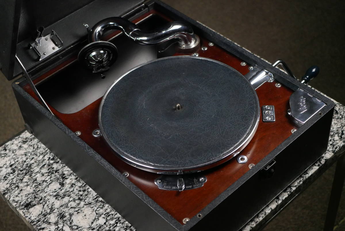 Yahoo!オークション - Victor ビクター J2-7 ポータブル蓄音機 動作品...