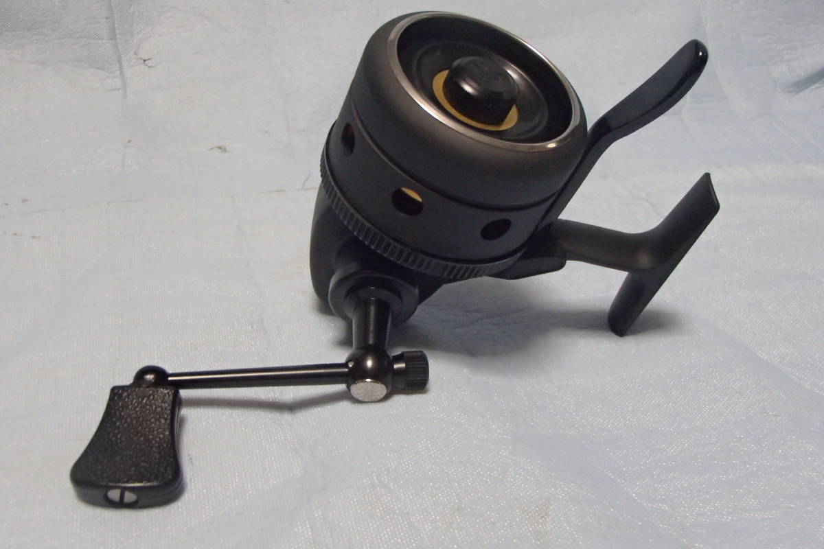 TU-01v BLACKOUT トライアングル TRY-ANGLE スピンキャスト 五十鈴工業