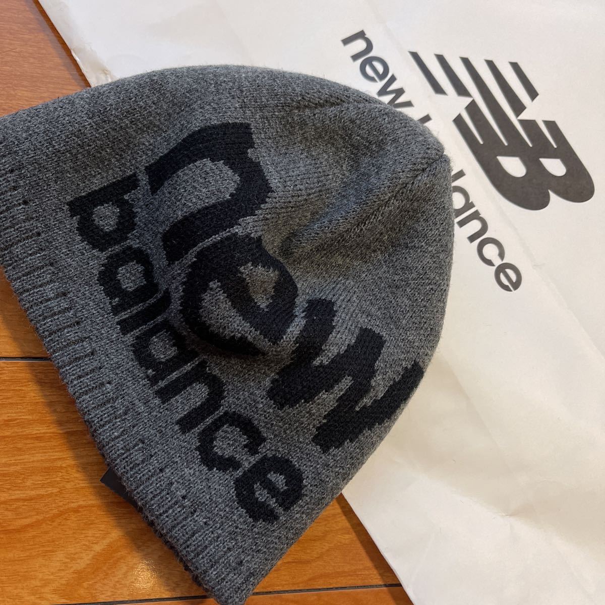 送料無料new balanceニューバランスゴルフWARM BENIEニット帽キャップBIG NB LOGO防寒保温耳スッポリ二重起毛unisex Grey(お買得)新品_画像1