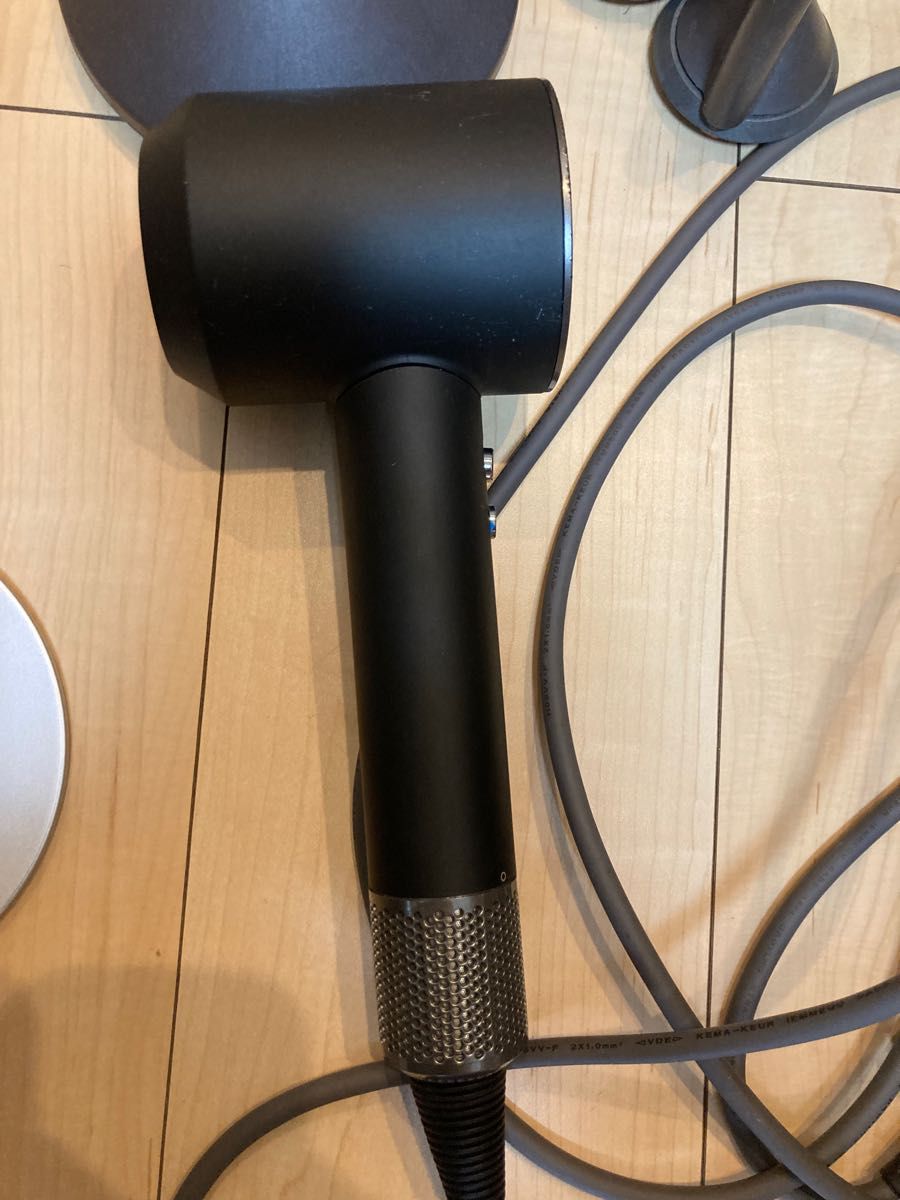ダイソン dyson Supersonic スーパーソニック ヘアドライヤー ダイソン dyson Supersonic スーパーソニック ヘアドライヤー