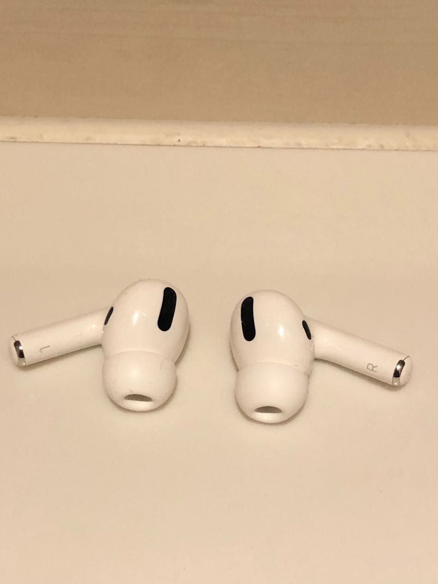 AirPods Pro ホワイト MWP22ZM/A エアポッズ Bluetoothワイヤレス