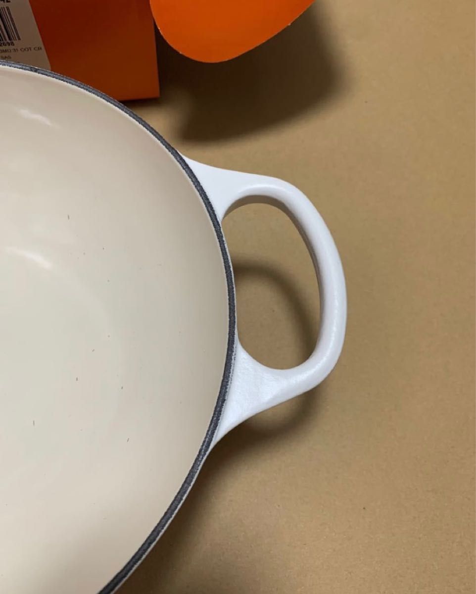 ル・クルーゼ LE CREUSET フラワーレリーフオブロング・マルミット31cm 両手鍋