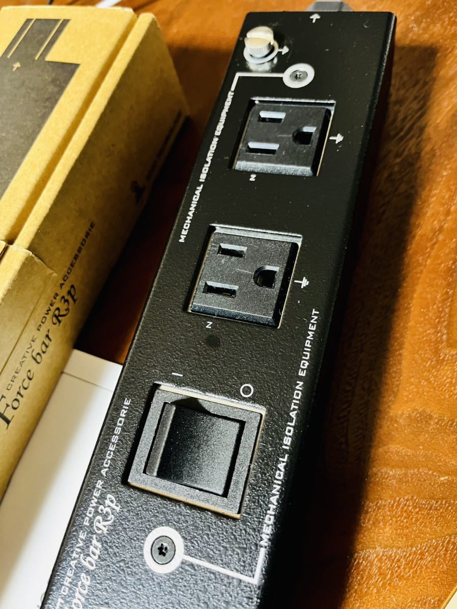 【レア】光城精工 KOJO スイッチ付き 電源タップ Forcebar R3P 販売終了品 ディスコン 稀少 旧型 フォースバーの画像3