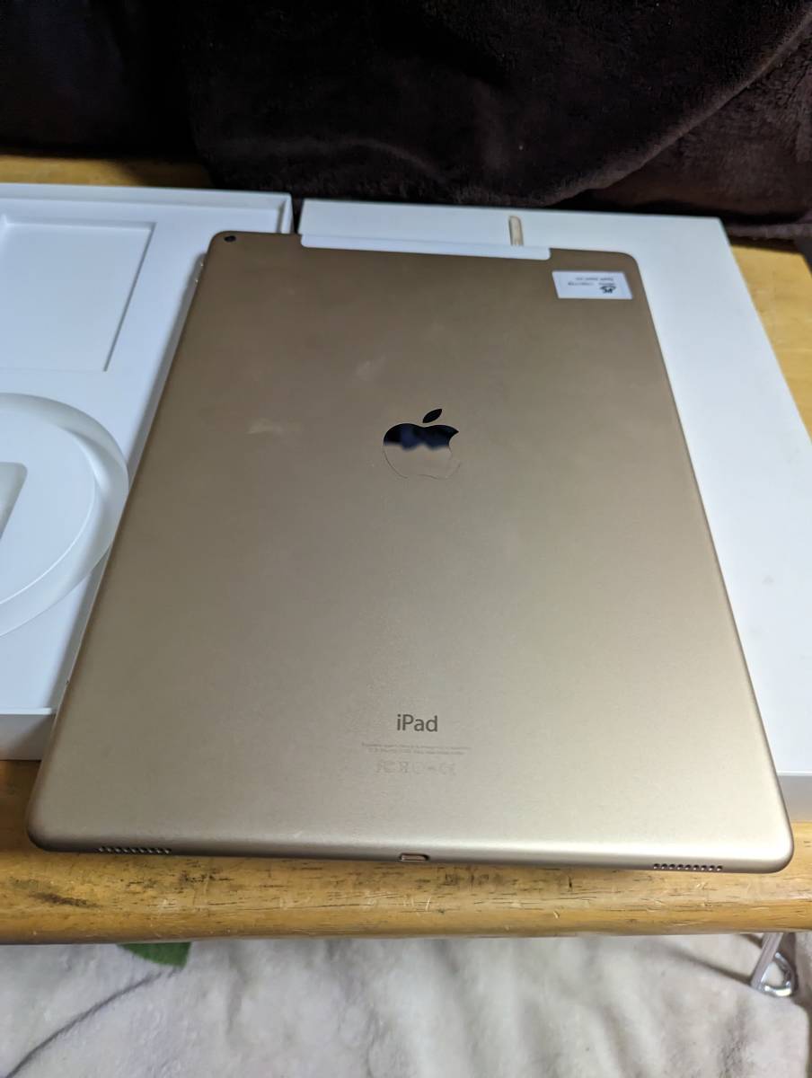 iPad Pro 12.9 128GB SoftBank 2015 ゴールド-