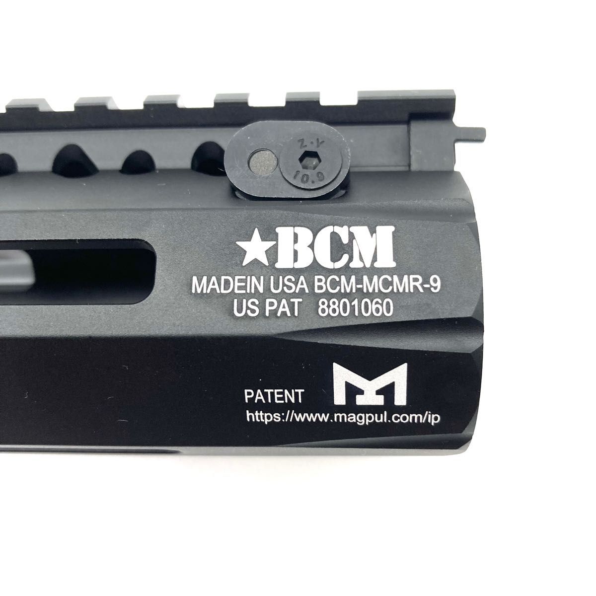 BCMタイプ MCMR-9 M-LOK M4/AR-15ハンドガード リアル彫刻 9 4インチ 