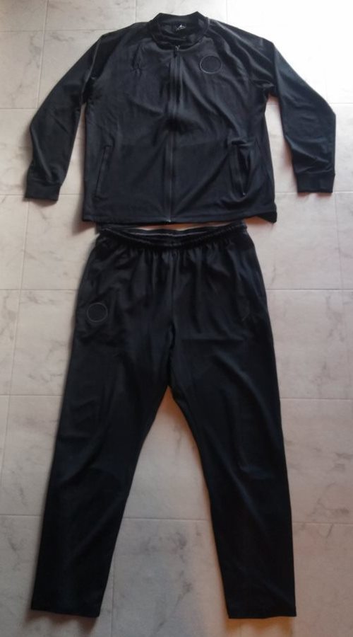 ※即決※中古品　ＡＩＲＪＯＲＤＡＮ　ジョーダン　セットアップ　ＳＥＴＵＰ　ＰＳＧ　トラックスーツ　ＵＳ：ＸＬ　黒