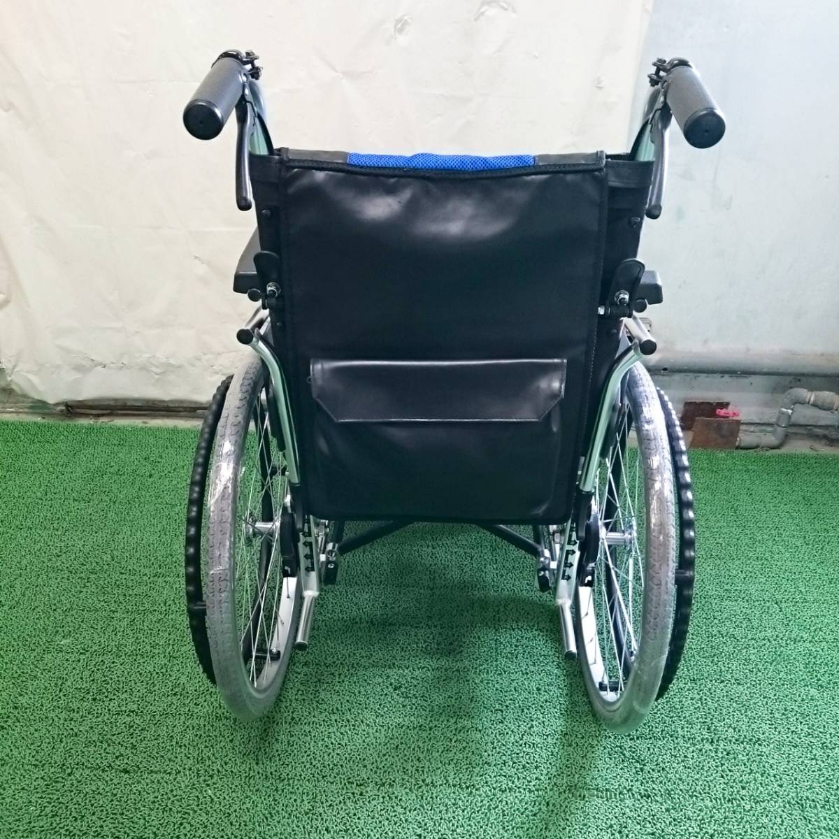 累計販売2万枚突破! Miki ミキ 多機能 介助用 車椅子 MM-FIT FB Hi16