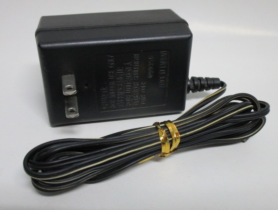 △ No-5　DC11V/350mA⇔AC100V　パナソニック【〒承認マーク付】AC/DCアダプター　家庭用変圧器　【中古/通電チェック済み】トランス】_画像1