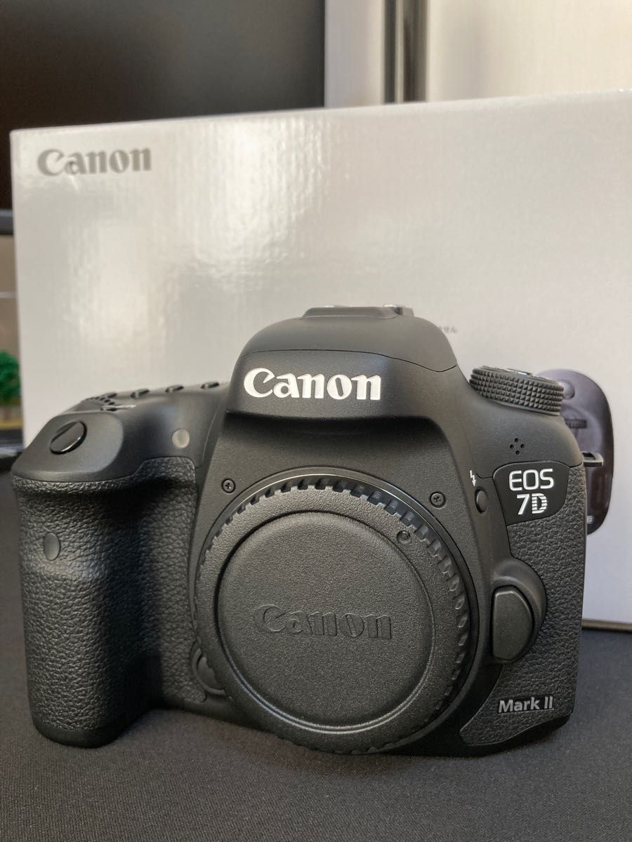Canon EOS 7D MARK2(G) ボディCFカード、WiFiカード付き カメラ