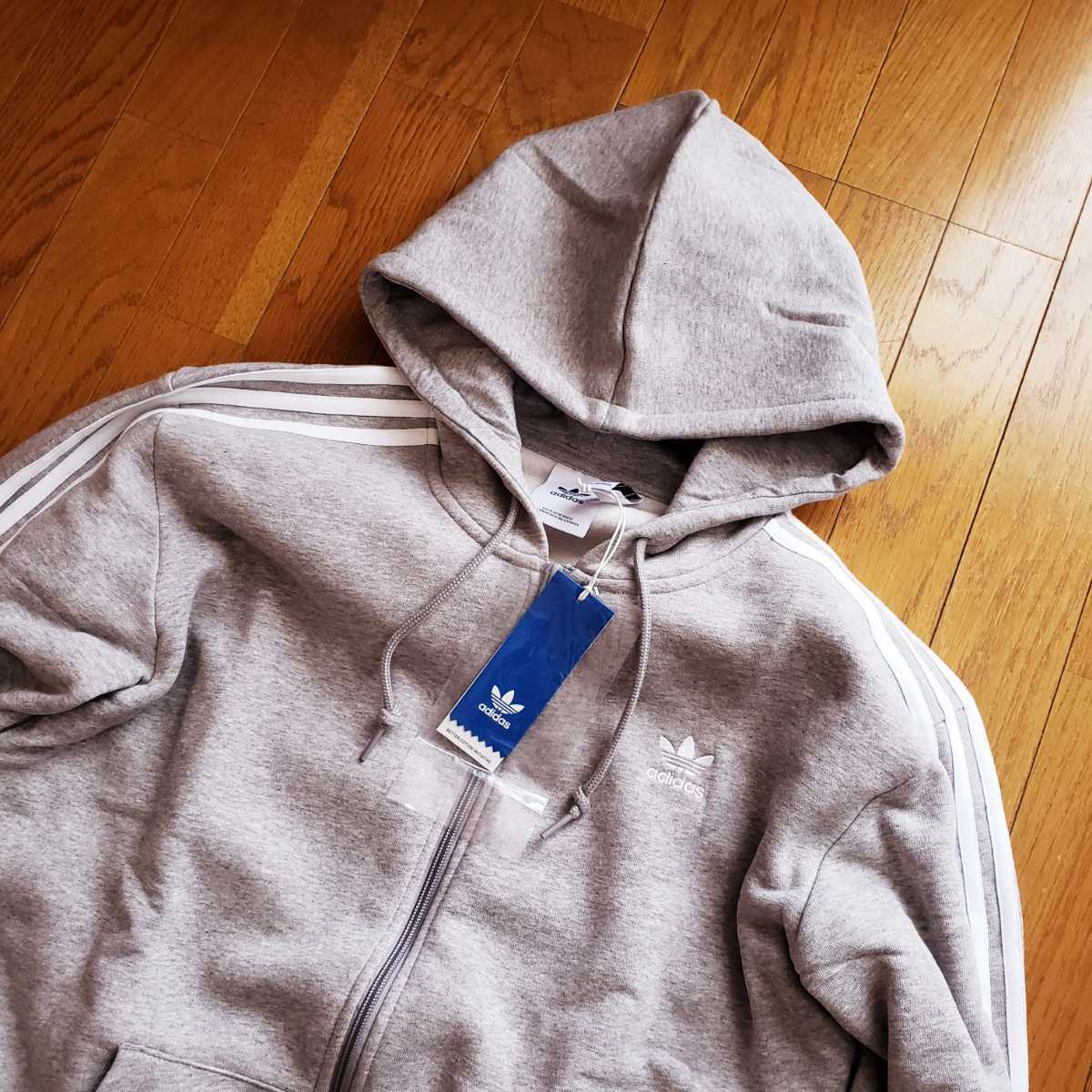 新品】adidas Originals ジップアップ パーカー フーディー XL 新品】adidas Originals ジップアップ パーカー フーディー XL