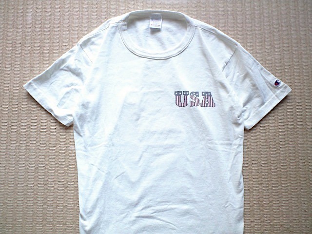 即決 USA 製 Mサイズ 白 OSHMAN'S 別注 Champion T1011 ヘビーウェイト Tシャツ 星条旗モチーフ染み込みプリント オッシュマンズ 即決 USA 製 Mサイズ 白 OSHMAN'S 別注 Champion T1011 ヘビーウェイト Tシャツ 星条旗モチーフ染み込みプリント オッシュマンズ